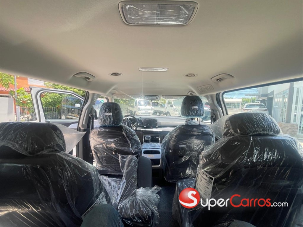 2026 Kia Carnival — foto 8 / 9