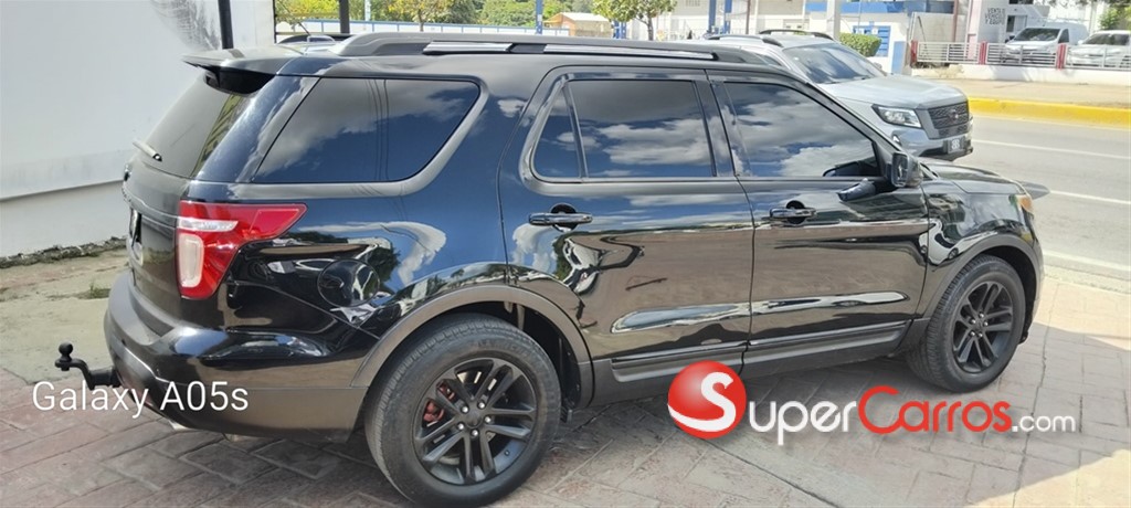 2012 Ford Explorer XLT — foto 4 / 7