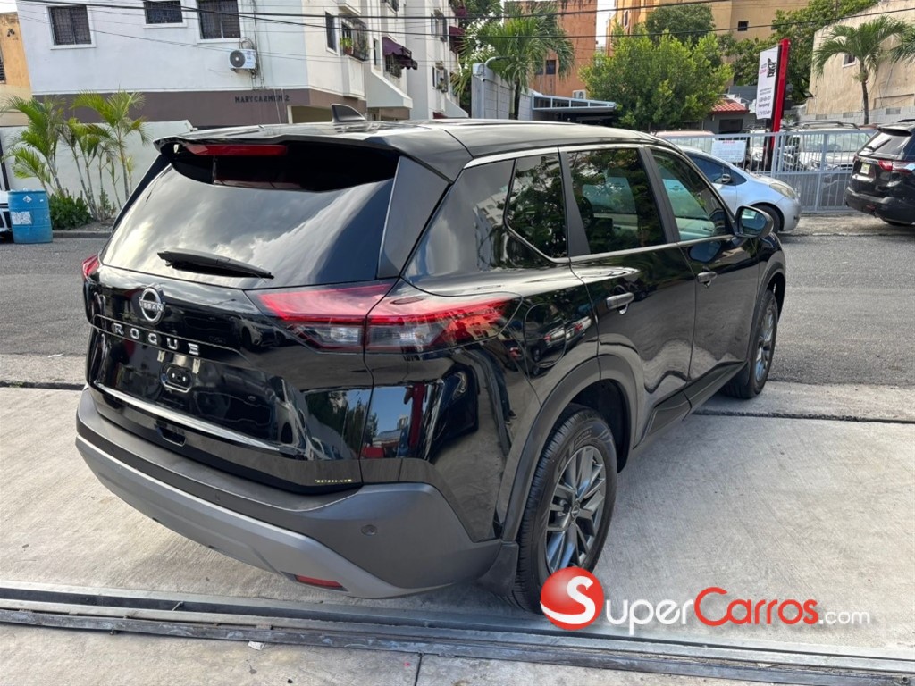 2023 Nissan Rogue — foto 4 / 10
