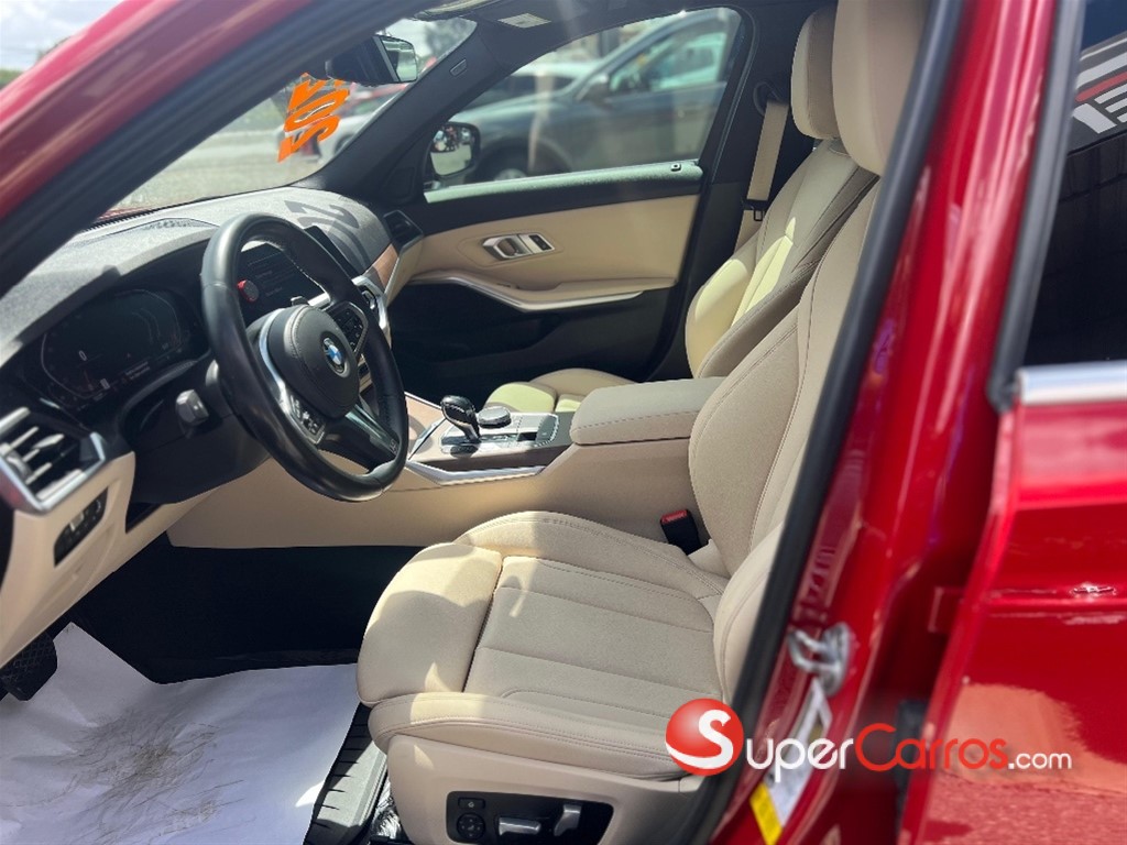 2020 BMW Serie 3 330i — foto 4 / 8