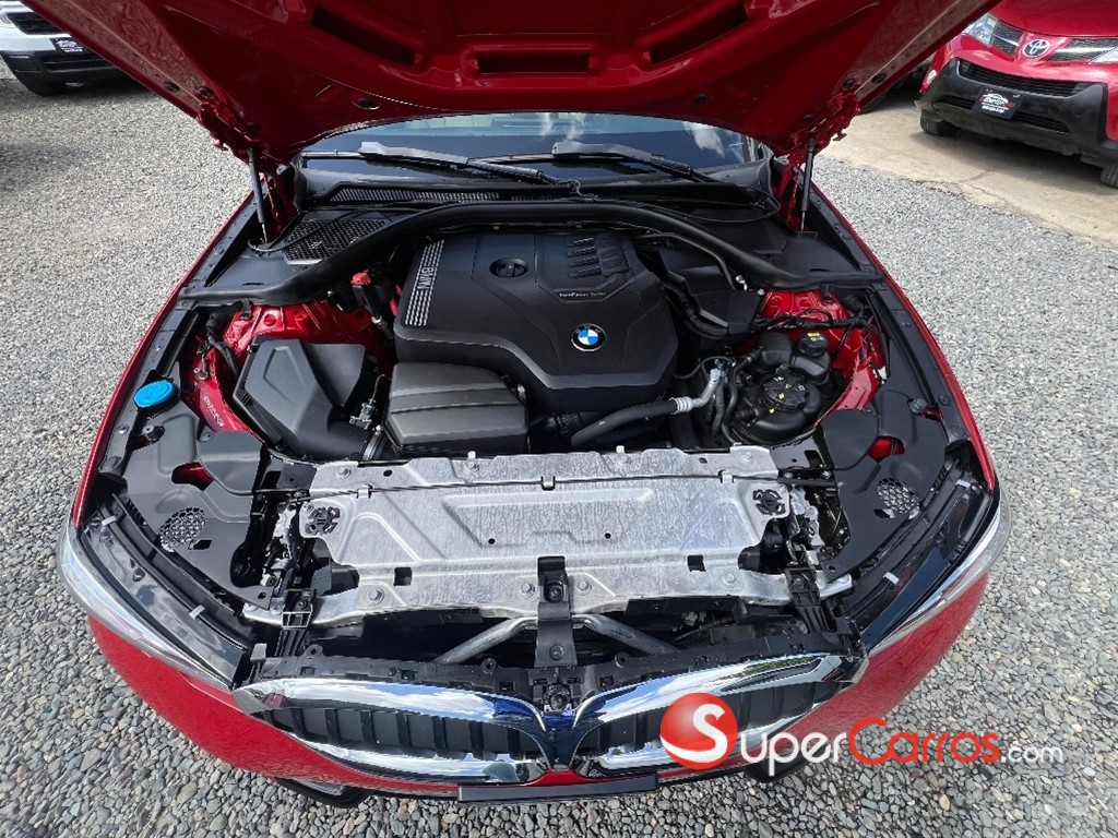 2020 BMW Serie 3 330i — foto 8 / 8