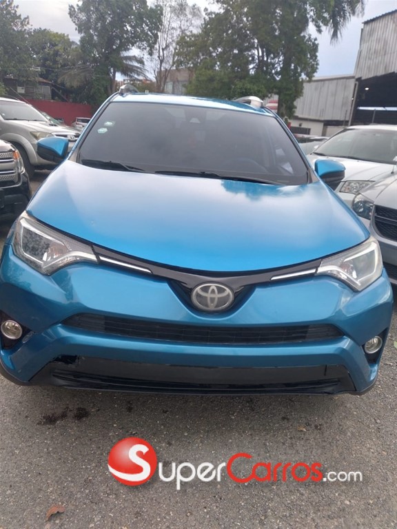 2018 Toyota RAV4 LE — foto 5 / 12
