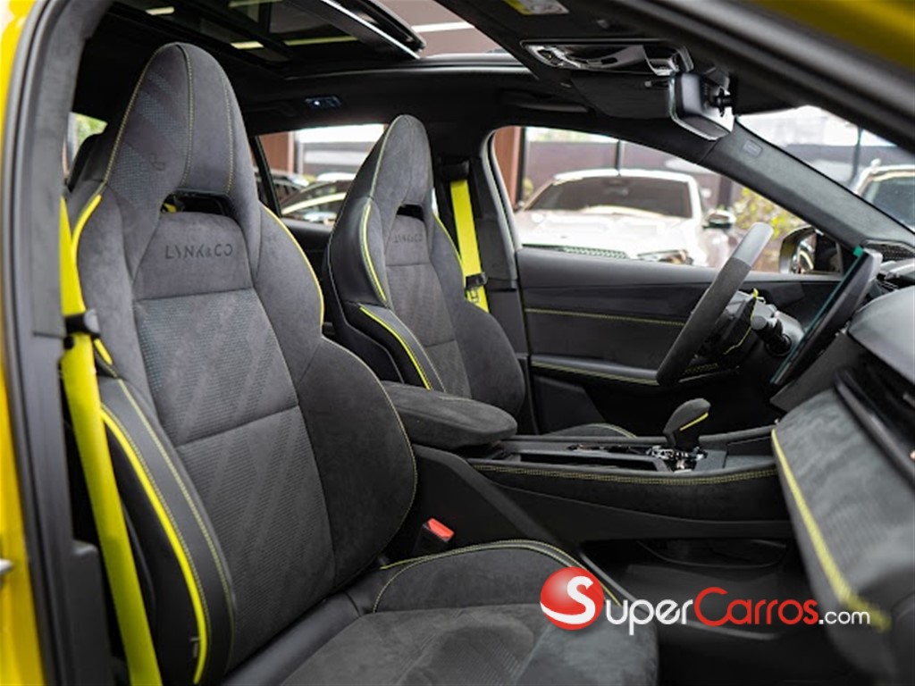 2025 Lynk CO 03 — foto 8 / 12