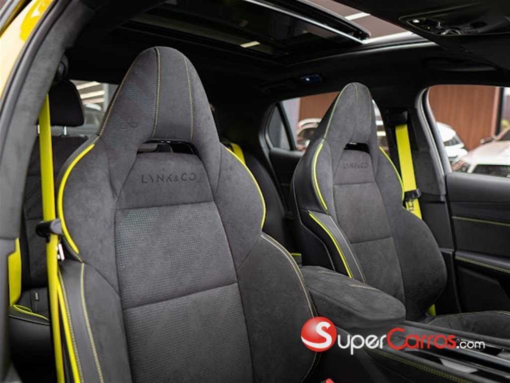 2025 Lynk CO 03 — foto 9 / 12