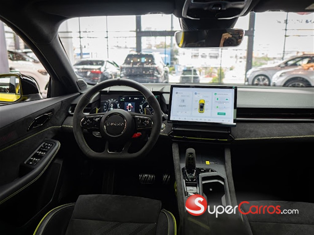 2025 Lynk CO 03 — foto 12 / 12