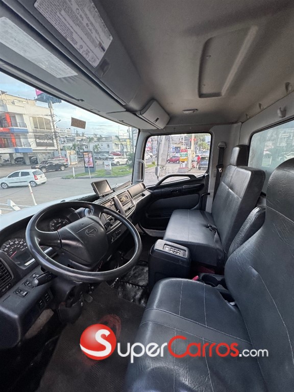 2015 Hino 338 — foto 5 / 6