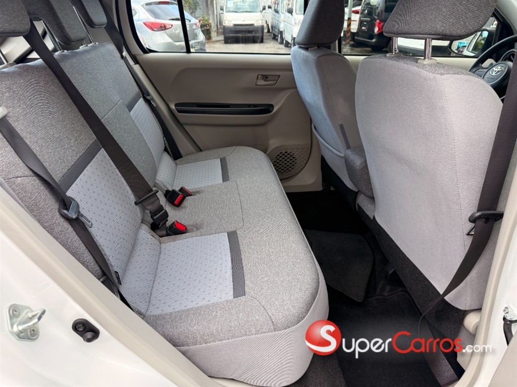2021 Toyota Passo — foto 9 / 12
