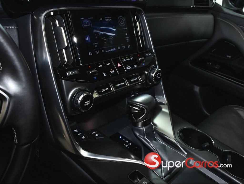 2024 Lexus LX 600 Luxury — foto 5 / 9