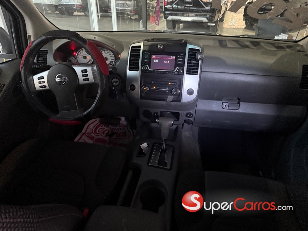 2017 Nissan Frontier Desert Runner — foto 2 / 12