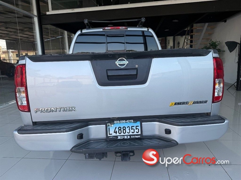 2017 Nissan Frontier Desert Runner — foto 10 / 12