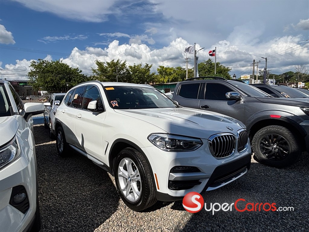2020 BMW X 3 XDrive 30i — foto 9 / 12