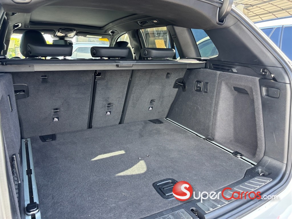 2020 BMW X 3 XDrive 30i — foto 11 / 12