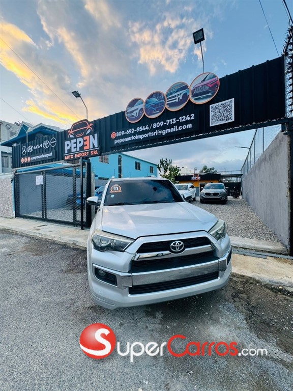 2011 Toyota 4 Runner Limited — foto 2 / 10
