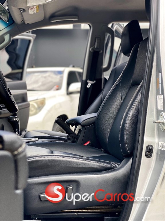 2023 Toyota Hilux Limited TSS — foto 3 / 12