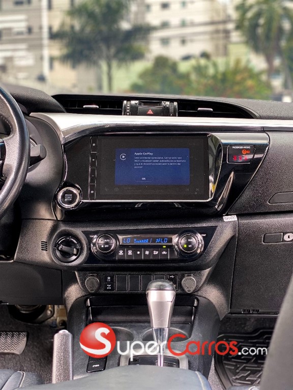 2023 Toyota Hilux Limited TSS — foto 6 / 12
