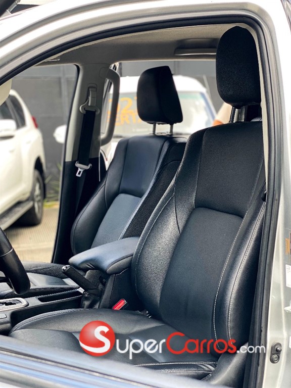 2023 Toyota Hilux Limited TSS — foto 9 / 12