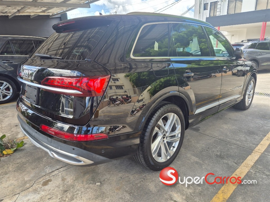 2021 Audi Q7 55 TFSI — foto 3 / 7