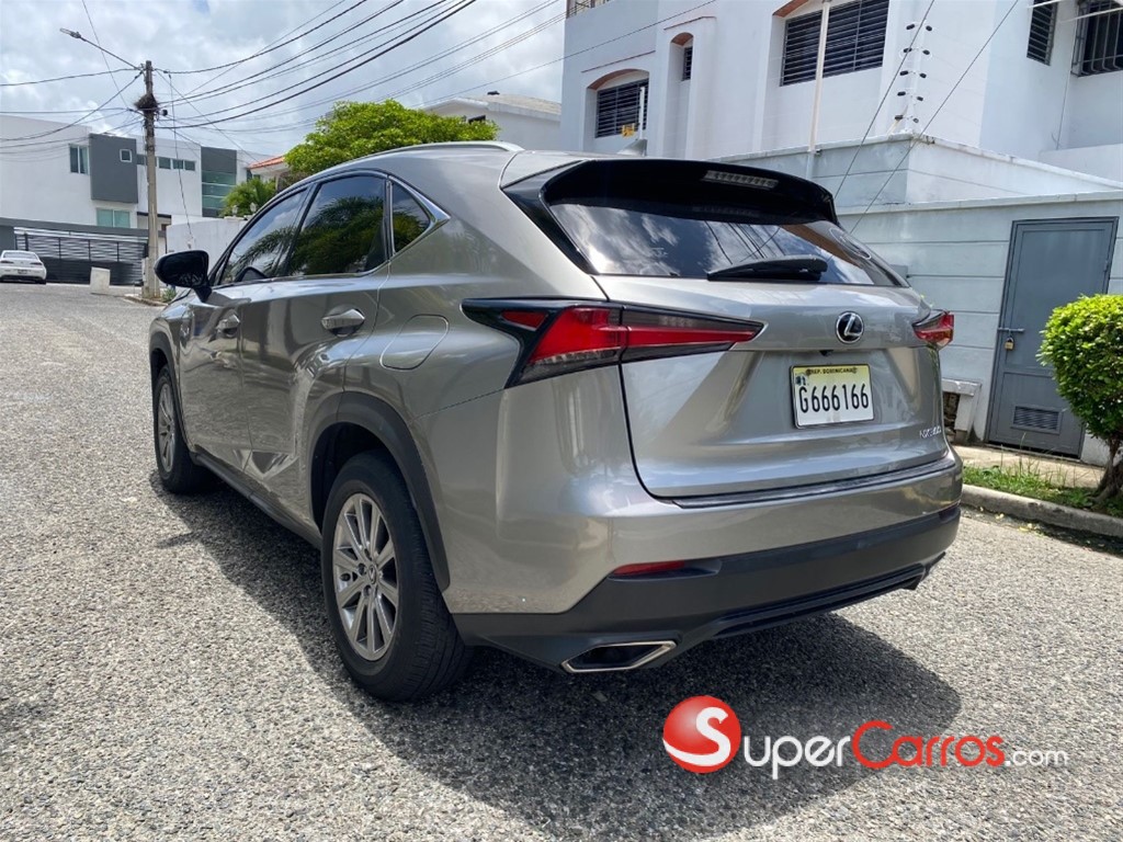 2019 Lexus NX 300 F Sport — foto 4 / 12