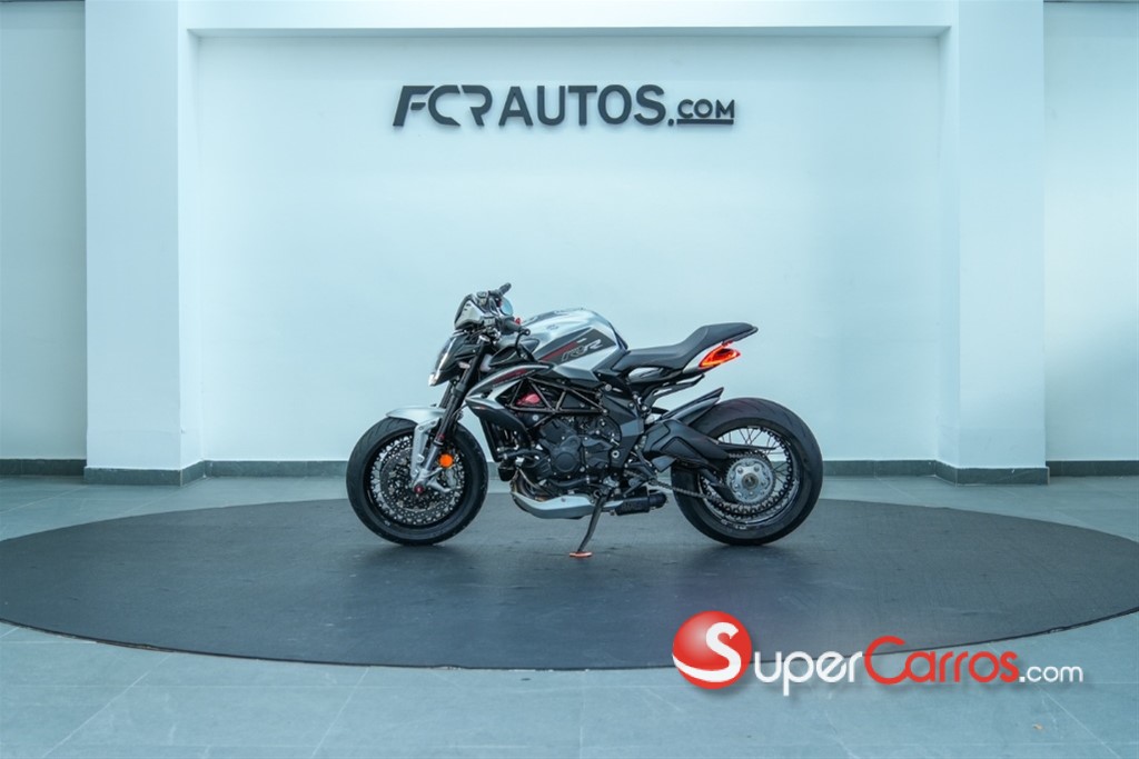 2022 MV AGUSTA DRAGSTER 800 RR — foto 4 / 10