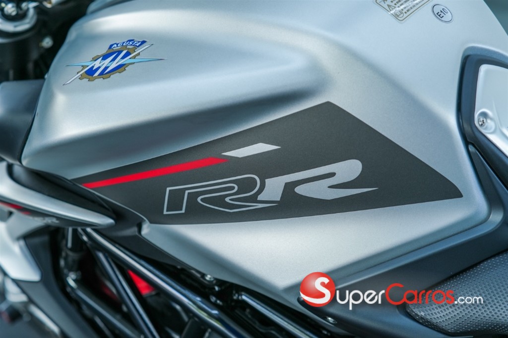 2022 MV AGUSTA DRAGSTER 800 RR — foto 9 / 10