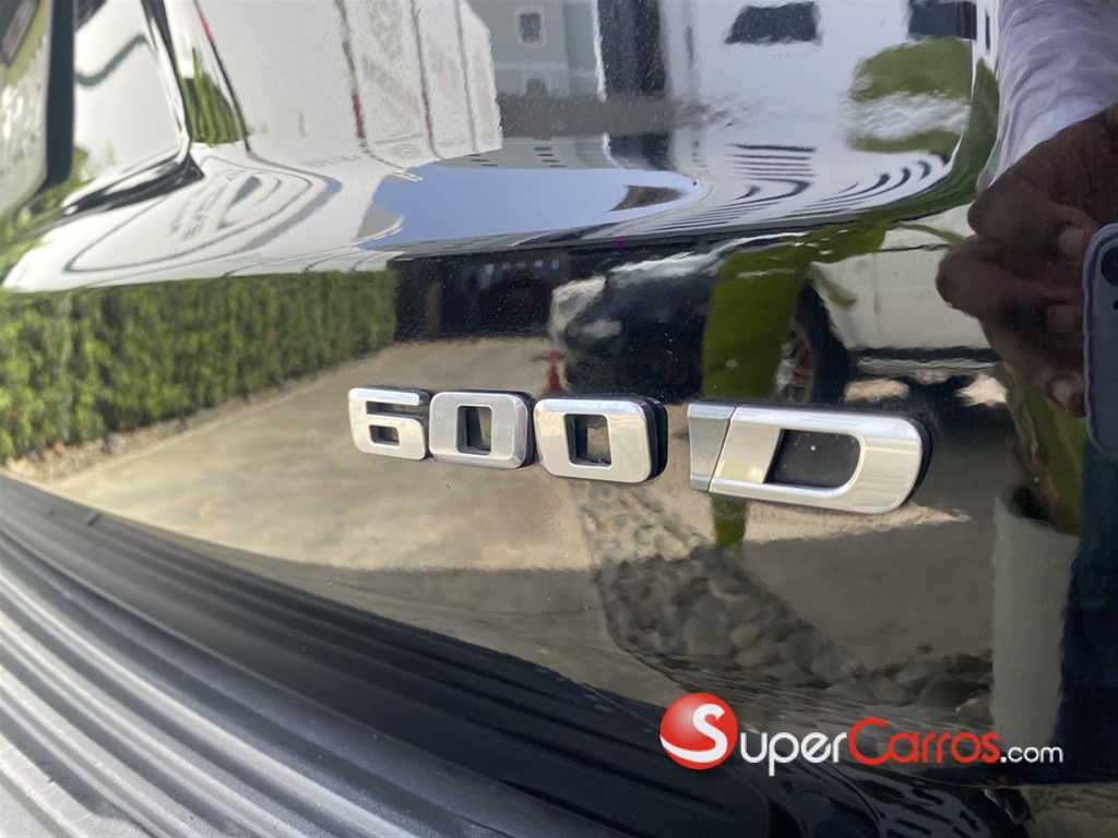 2021 Cadillac Escalade — foto 3 / 10