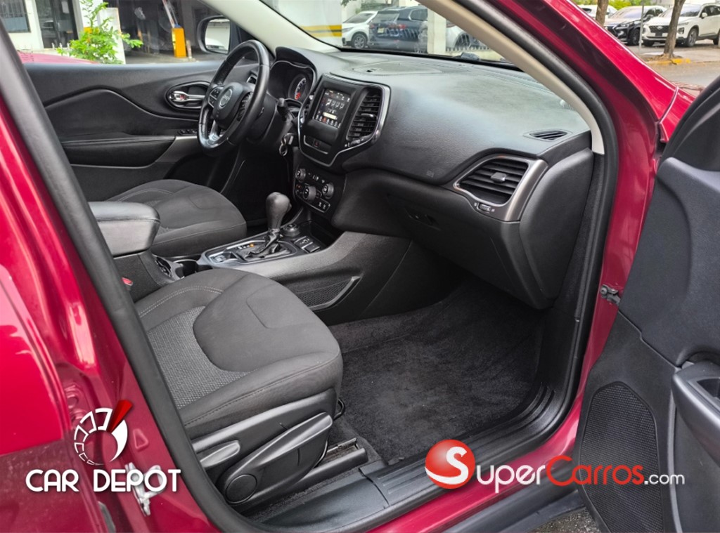 2019 Jeep Cherokee Altitude — foto 9 / 12