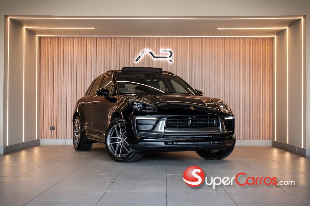 2025 Porsche Macan T