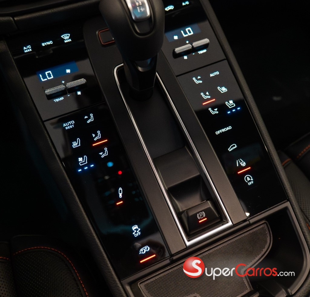 2025 Porsche Macan T — foto 5 / 12