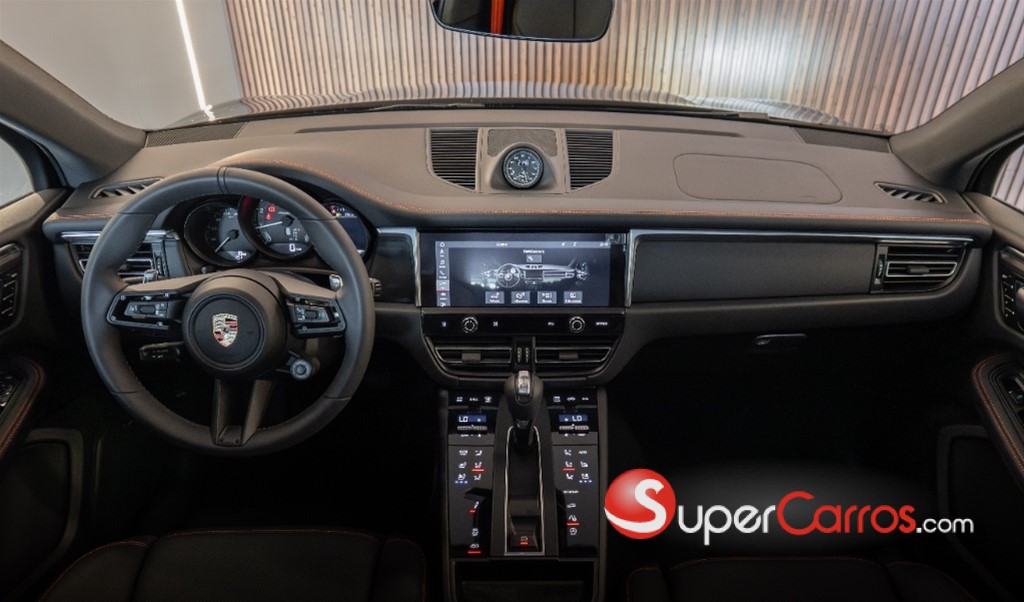 2025 Porsche Macan T — foto 6 / 12