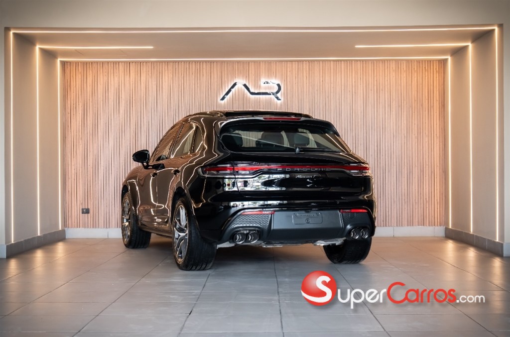 2025 Porsche Macan T — foto 11 / 12