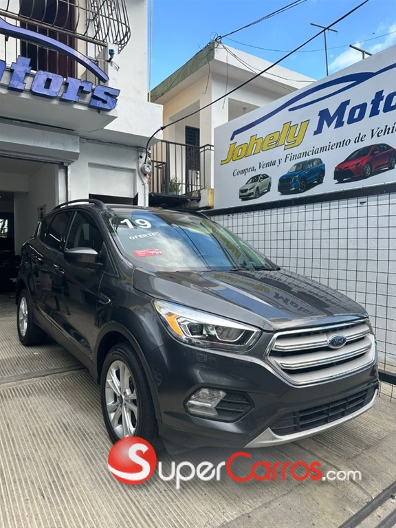 2019 Ford Escape SEL Ecoboost — foto 2 / 8