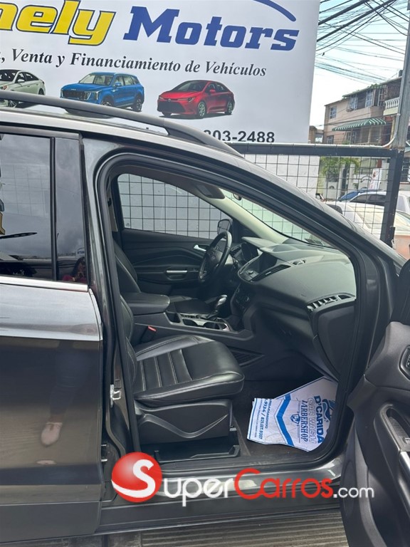 2019 Ford Escape SEL Ecoboost — foto 4 / 8