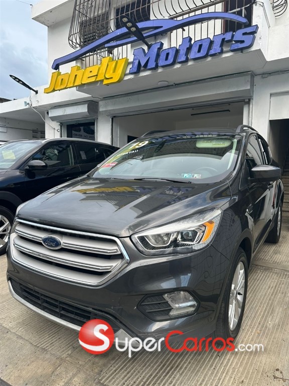 2019 Ford Escape SEL Ecoboost — foto 8 / 8