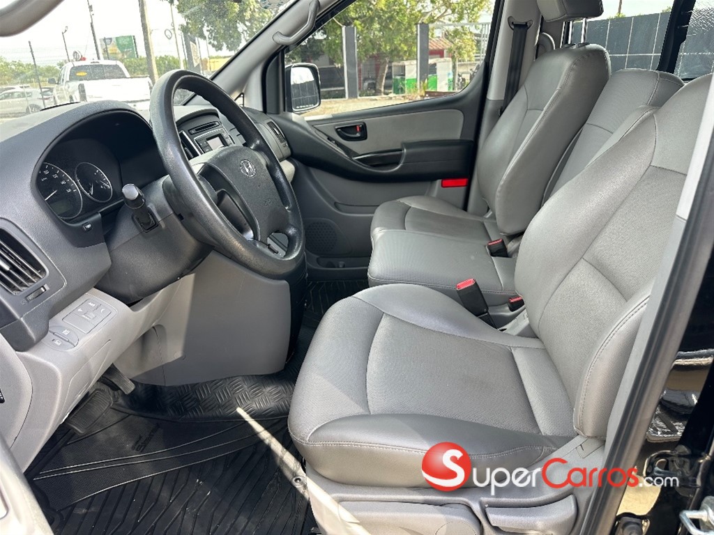 2019 Hyundai Grand Starex — foto 5 / 7