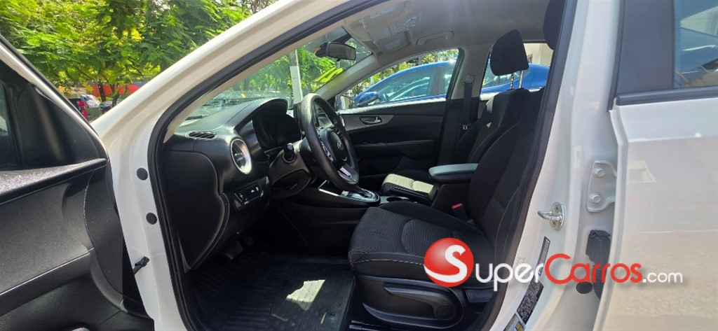 2021 Kia Forte LXS — foto 7 / 10