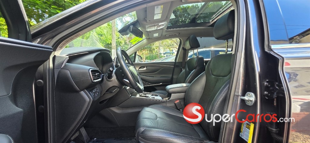 2020 Hyundai Santa Fe Limited — foto 8 / 11