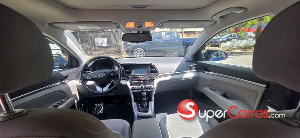 2020 Hyundai Elantra Value Edition — foto 7 / 10