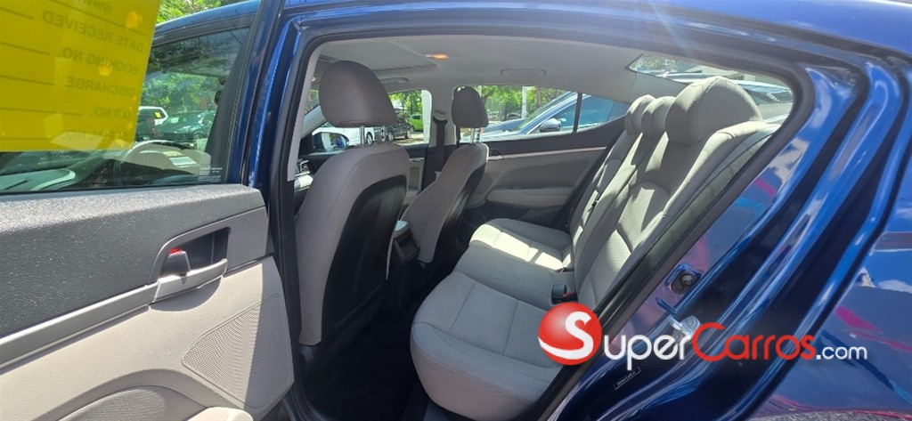 2020 Hyundai Elantra Value Edition — foto 9 / 10