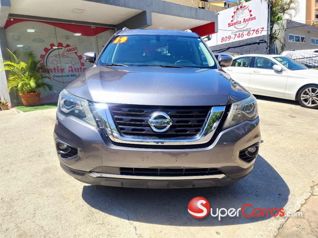 2019 Nissan Pathfinder SV — foto 5 / 10