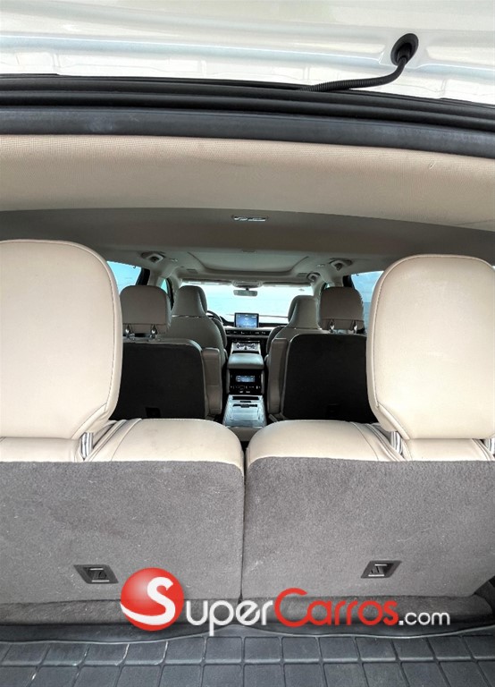 2020 Lincoln Aviator — foto 7 / 10