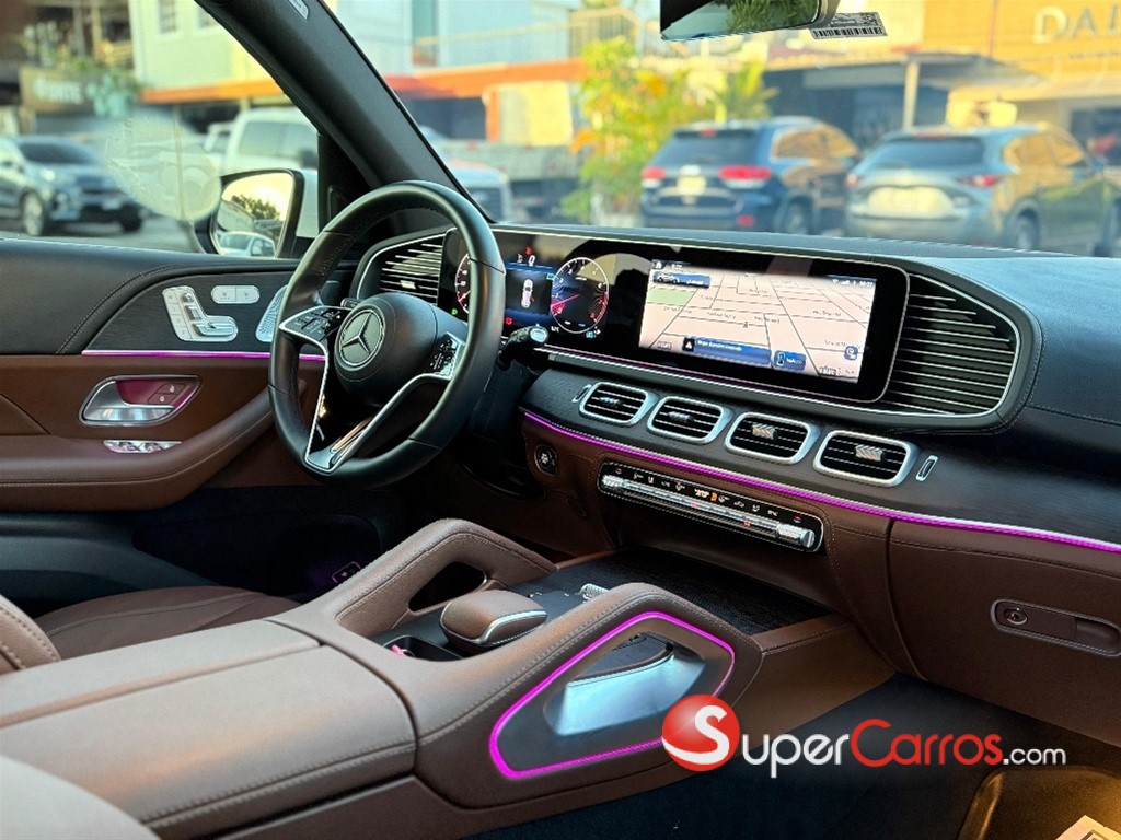 2025 Mercedes-Benz Clase GL 450 4MATIC — foto 7 / 10