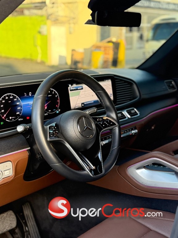 2025 Mercedes-Benz Clase GL 450 4MATIC — foto 8 / 10