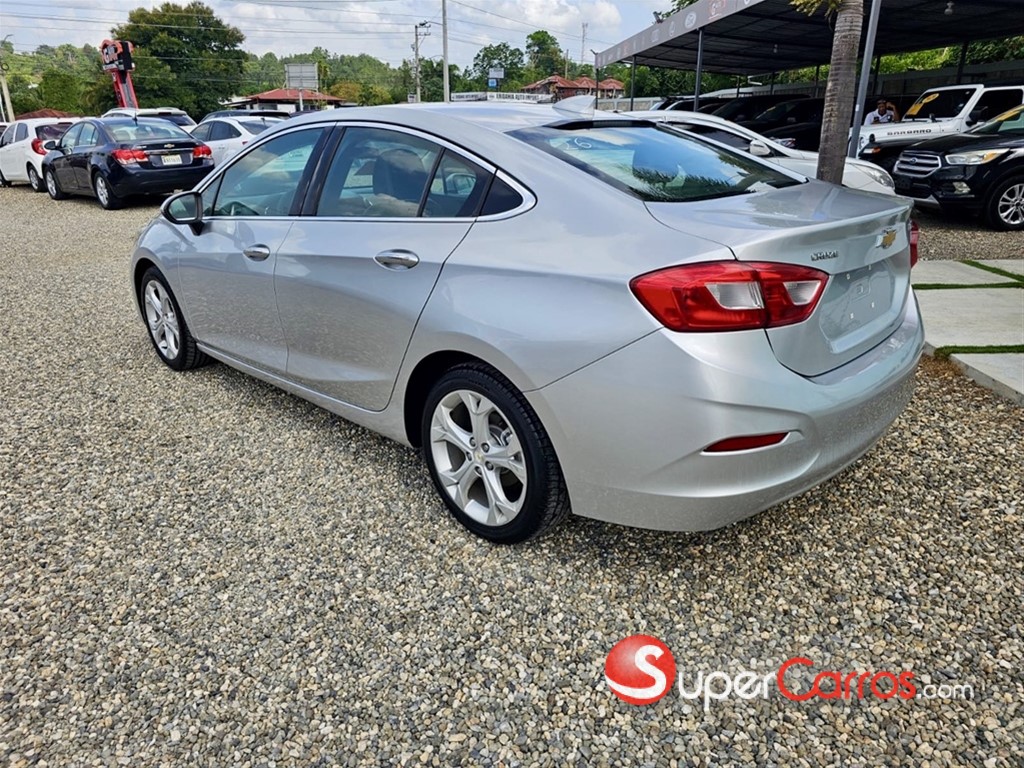 2017 Chevrolet Cruze Premier — foto 3 / 11
