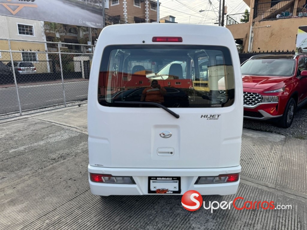 2020 Daihatsu Hijet — foto 5 / 9