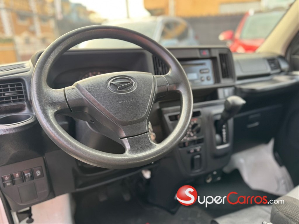 2020 Daihatsu Hijet — foto 8 / 9