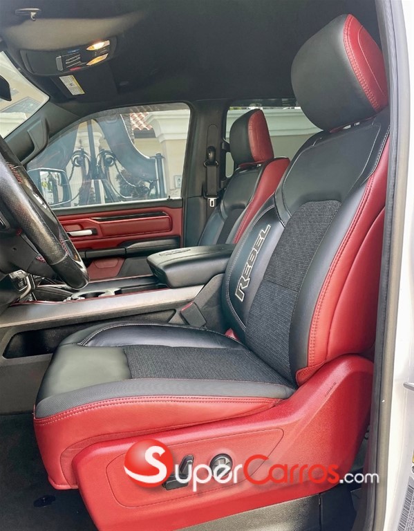 2020 Ram REBEL — foto 7 / 11