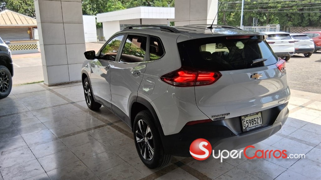 2023 Chevrolet Tracker Premier — foto 3 / 12