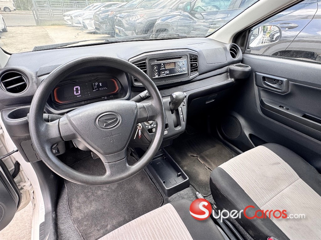 2021 Daihatsu Mira — foto 9 / 12