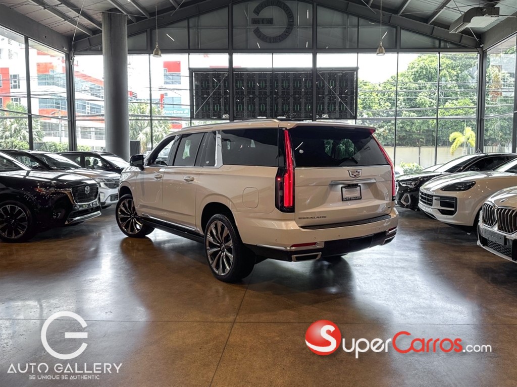 2026 Cadillac Escalade Premium Luxury Long — foto 3 / 12