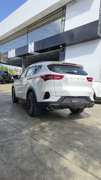 2027 Jetour X70 FL — foto 6 / 12